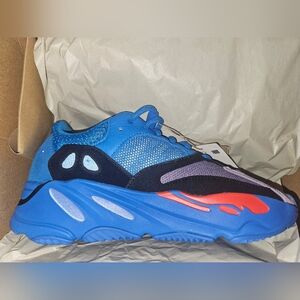 Yeezy 700 Resin Blue, 6